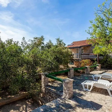 1 Bedroom Stunning Home In Vela Luka Casa de Férias