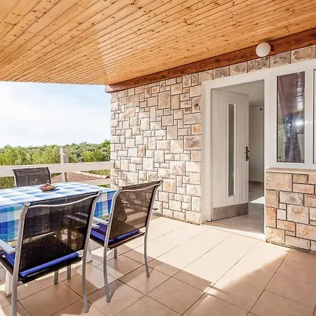 1 Bedroom Front In * Vela Luka