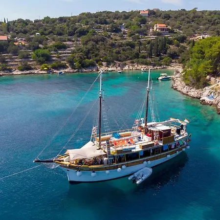 Dom wakacyjny 1 Bedroom Awesome In Vela Luka