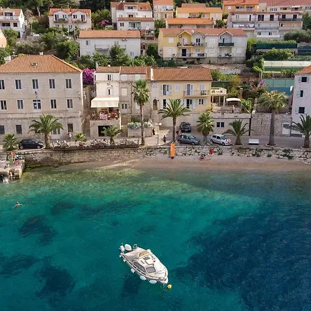 1 Bedroom Stunning Home In Vela Luka * Vela Luka